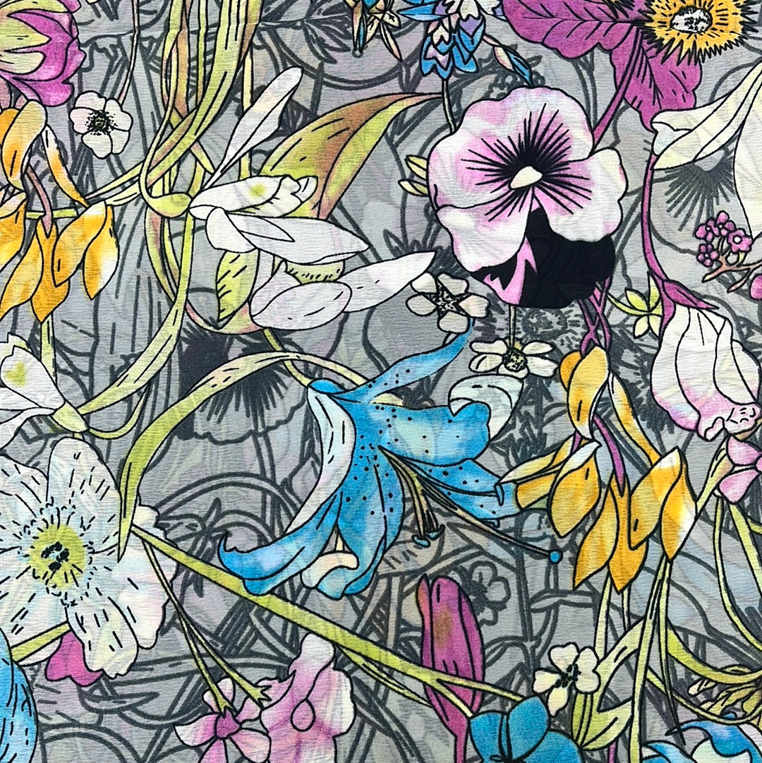 GF08-R11 COLORFUL FLOWERS BIG SIZE RECTANGULAR SILK SCARF - German Fuentes Wholesale of Leather Handbags, Belts and Accessories - German Fuentes