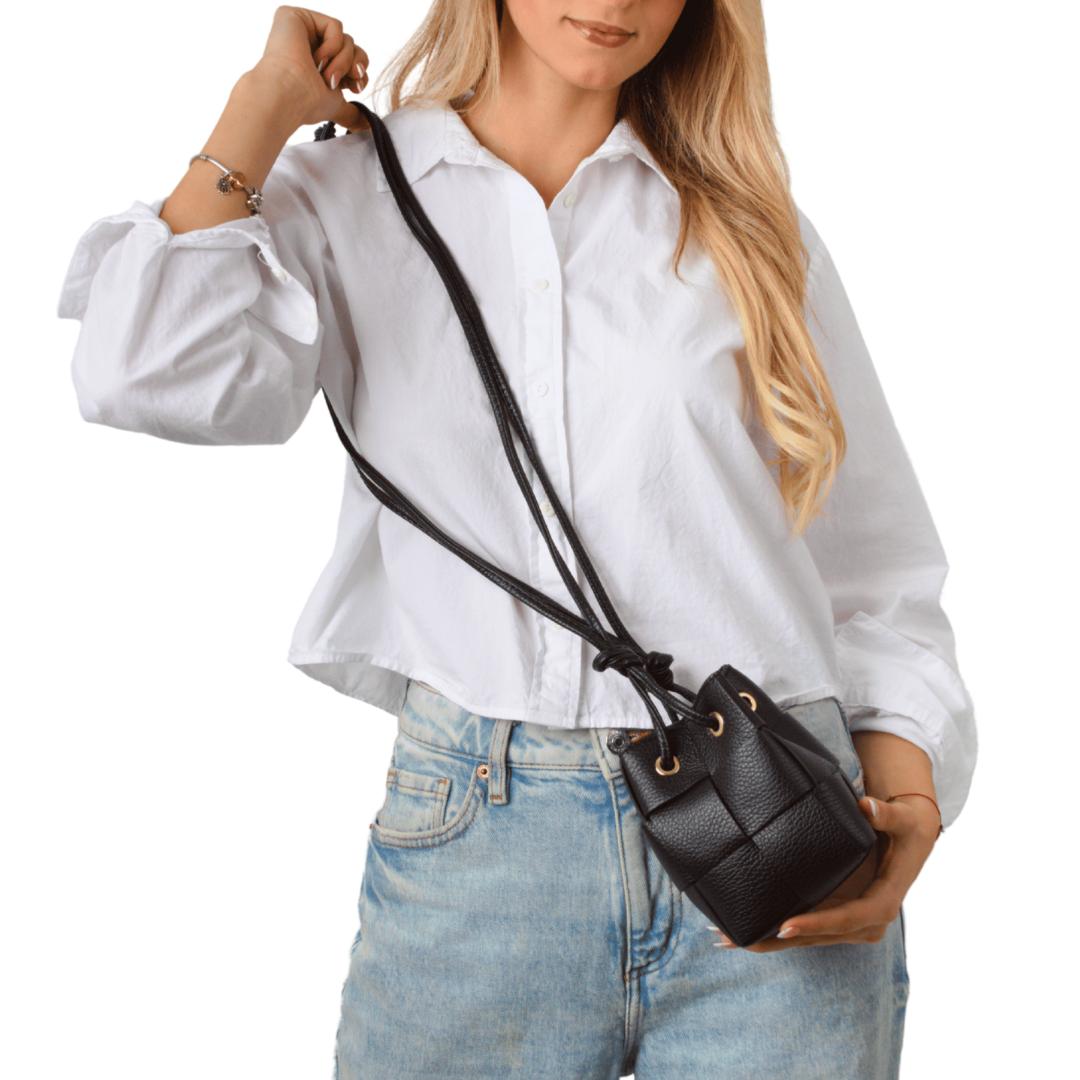 GF0693 GENUINE ITALIAN LEATHER MINI BUCKET BAG - German Fuentes Wholesale of Leather Handbags, Belts and Accessories - German Fuentes