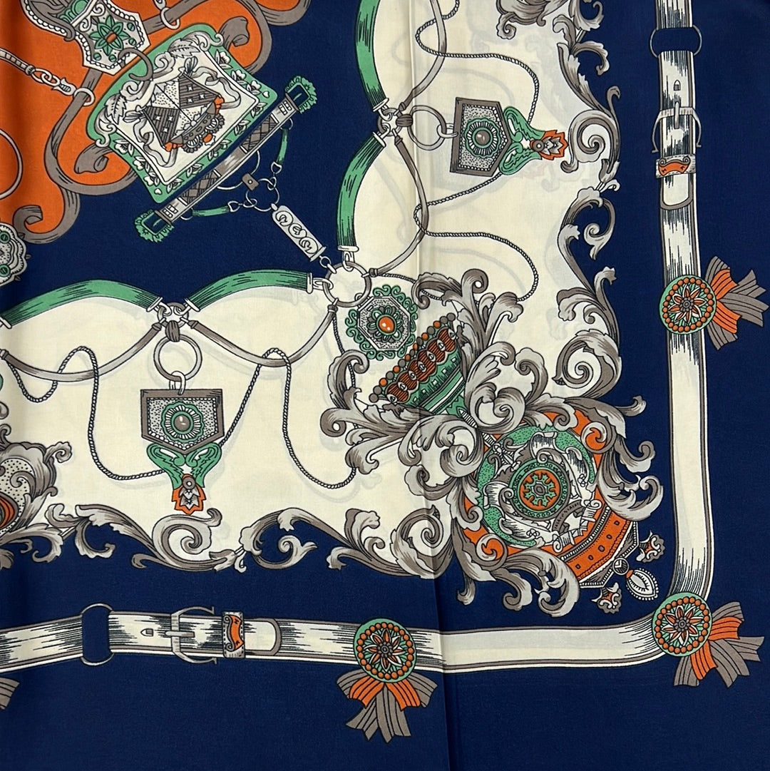 YF10-M3 VINTAGE CHAIN PRINT MID SIZE SCARF - German Fuentes Wholesale of Leather Handbags, Belts and Accessories - German Fuentes