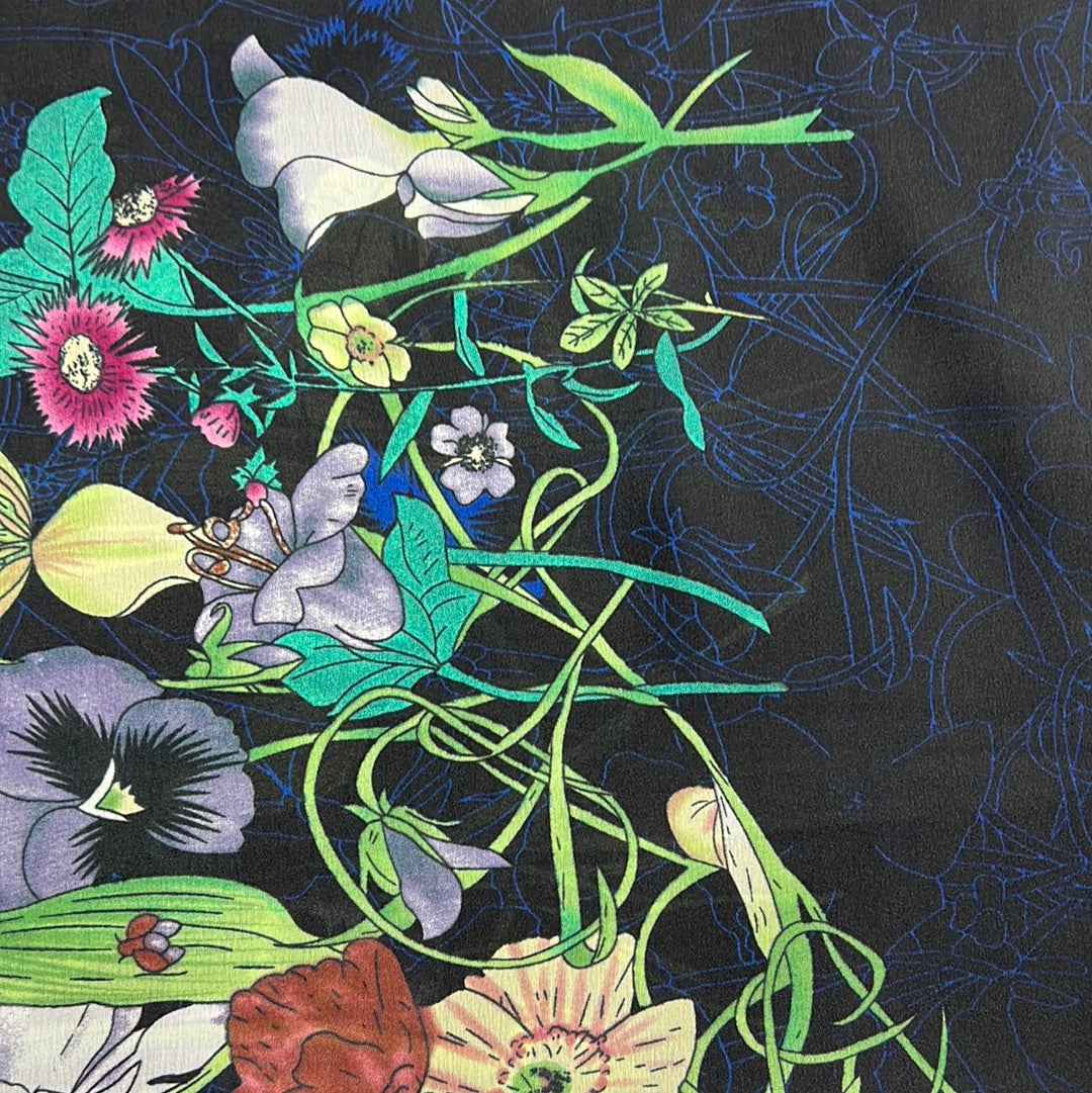GF08-R11 COLORFUL FLOWERS BIG SIZE RECTANGULAR SILK SCARF - German Fuentes Wholesale of Leather Handbags, Belts and Accessories - German Fuentes