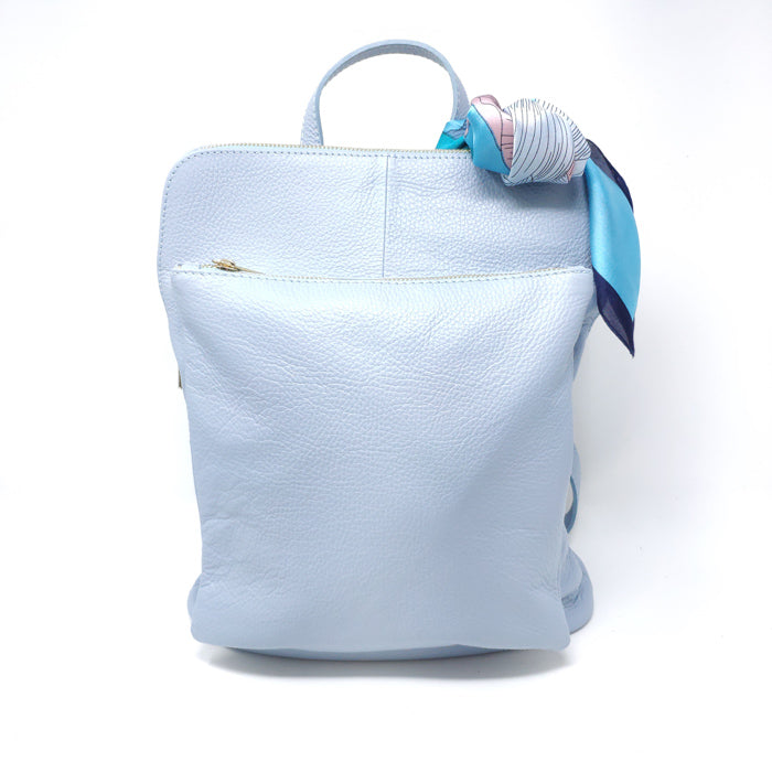 GF0572 GENUINE ITALIAN LEATHER BACKPACK - German Fuentes Wholesale of Leather Handbags, Belts and Accessories - German Fuentes