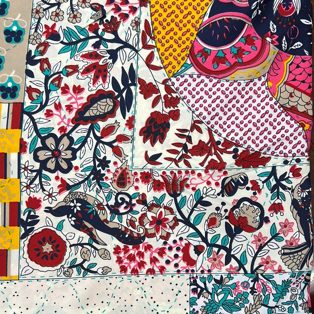 GF08-V10 FLORAL AND GEOMETRIC PATTERN BIG SIZE SQUARE SCARF - German Fuentes Wholesale of Leather Handbags, Belts and Accessories - German Fuentes