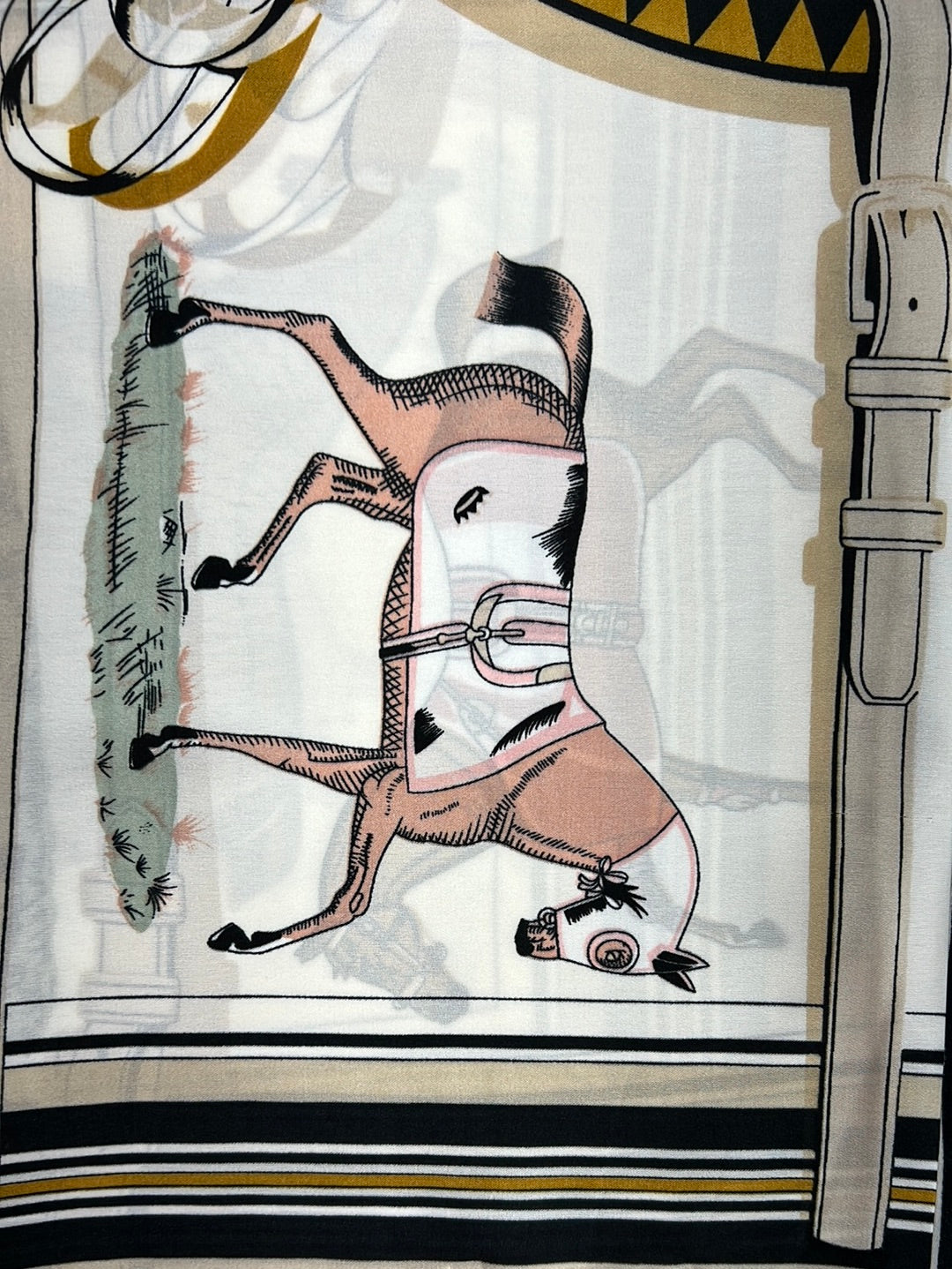 YF10-M1 HORSE PATTERN MID SIZE SCARF - German Fuentes Wholesale of Leather Handbags, Belts and Accessories - German Fuentes