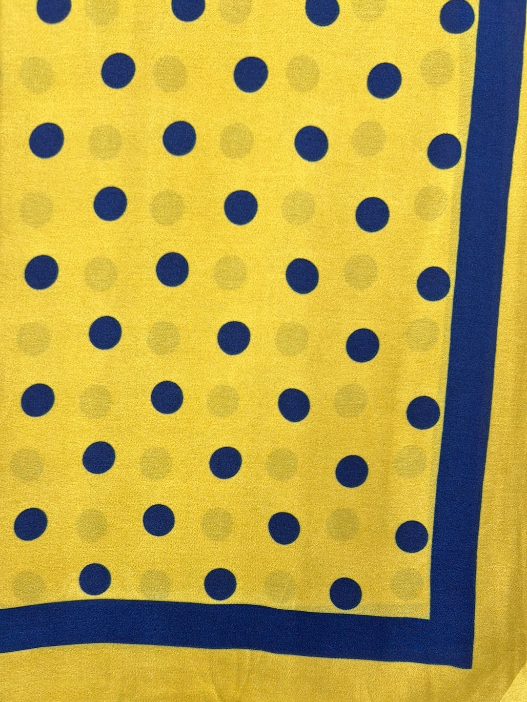 YF10-M10 POLKA DOTS MID SIZE SCARF - German Fuentes Wholesale of Leather Handbags, Belts and Accessories - German Fuentes