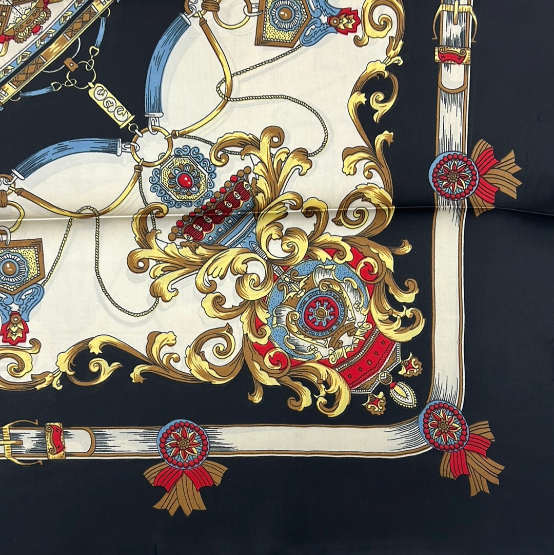 YF10-M3 VINTAGE CHAIN PRINT MID SIZE SCARF - German Fuentes Wholesale of Leather Handbags, Belts and Accessories - German Fuentes