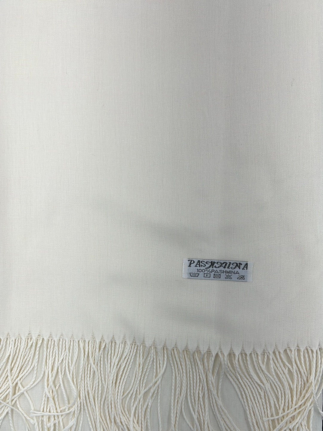 PASH-06 CASHMERE PASHMINAS - German Fuentes Wholesale of Leather Handbags, Belts and Accessories - German Fuentes