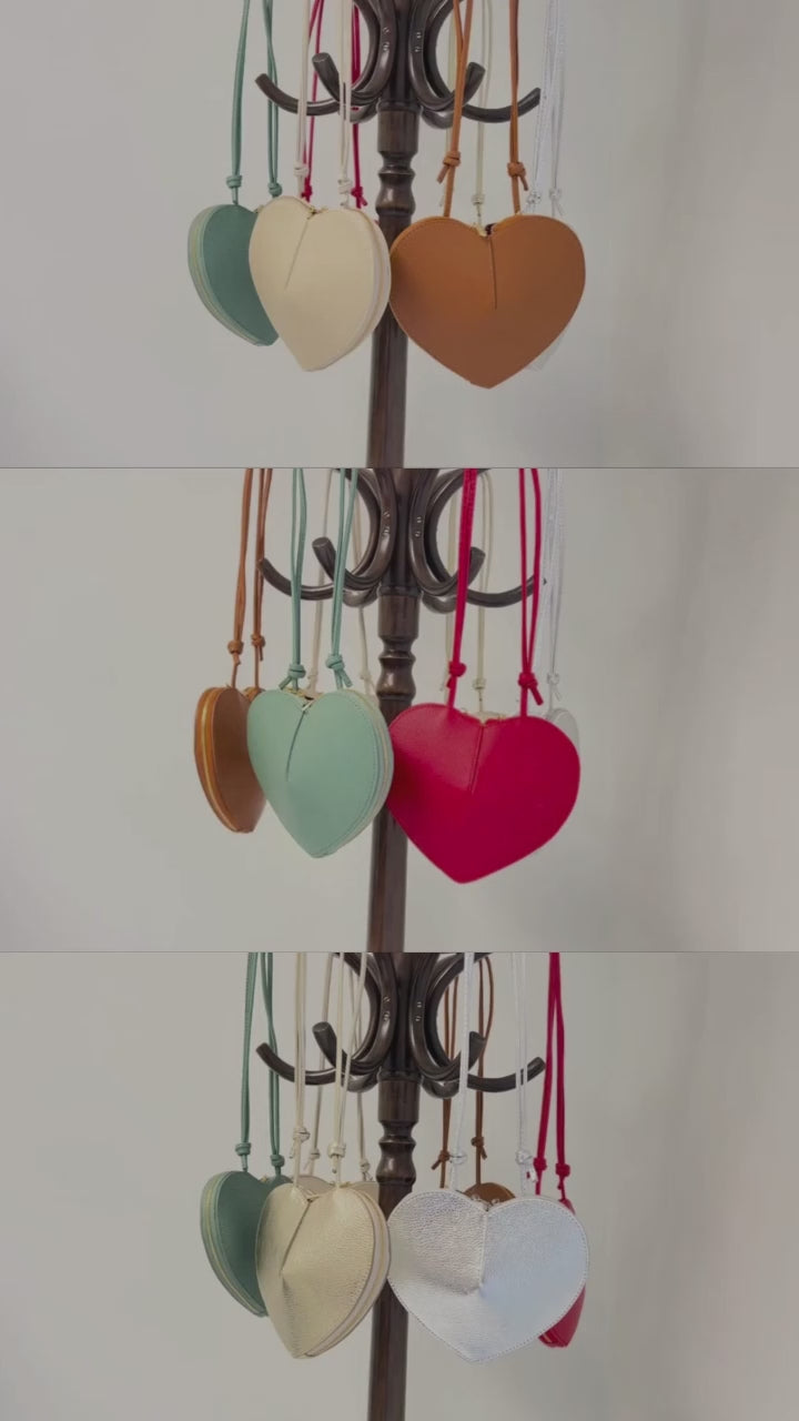 GF0990 GENUINE ITALIAN LEATHER CROSSBODY HEART BAG